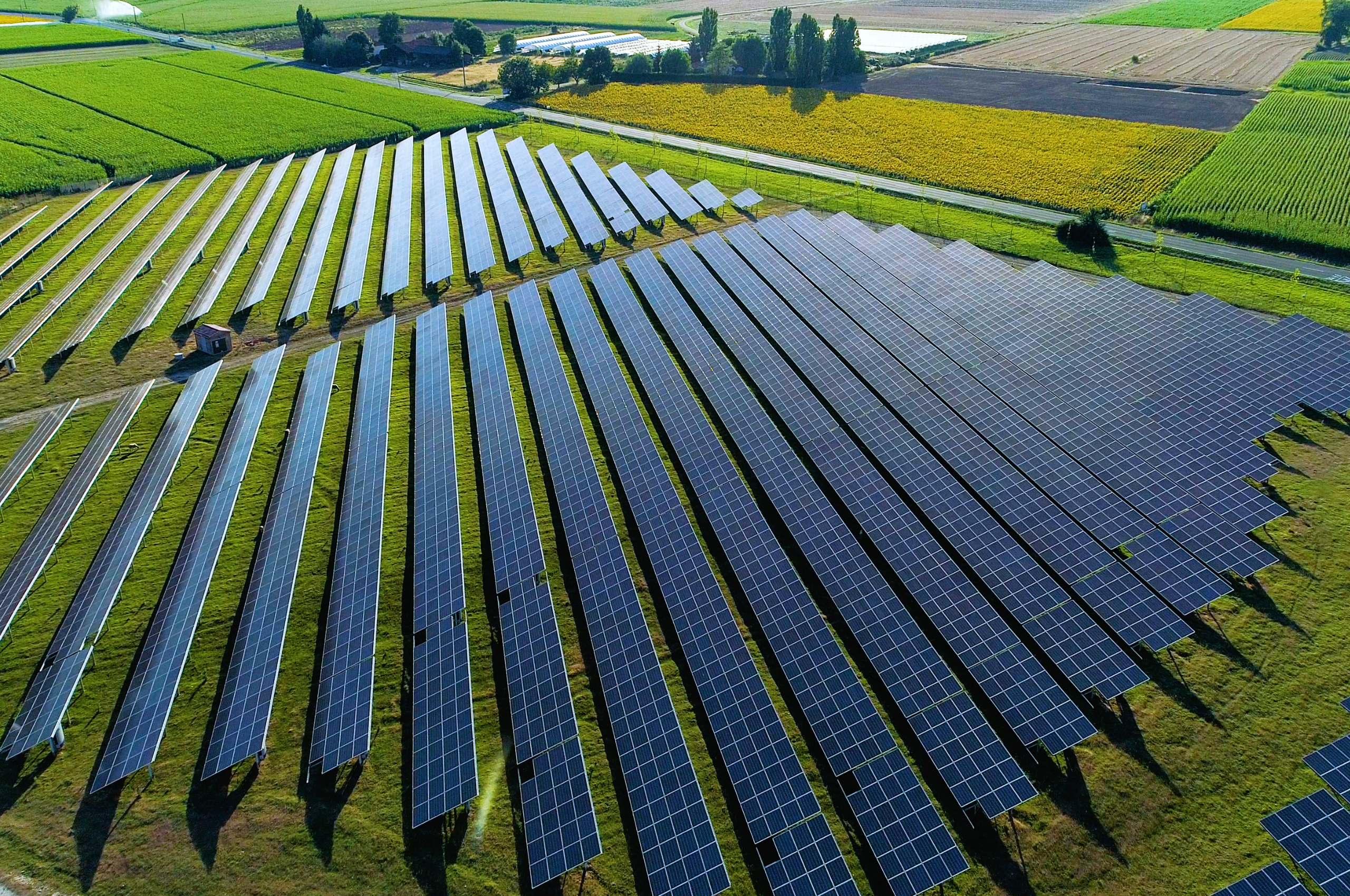 Centrale panneaux solaires photovoltaïques